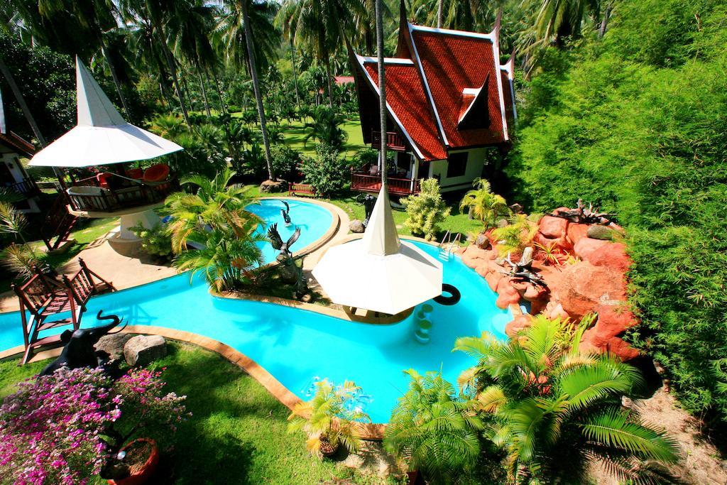 Coco Palace Resort Nai Harn Bilik gambar